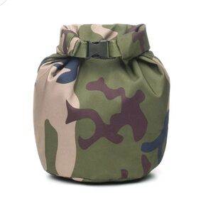 ROVERLUND Out of Office Kibble Storage Bag in Camouflage New with tags!